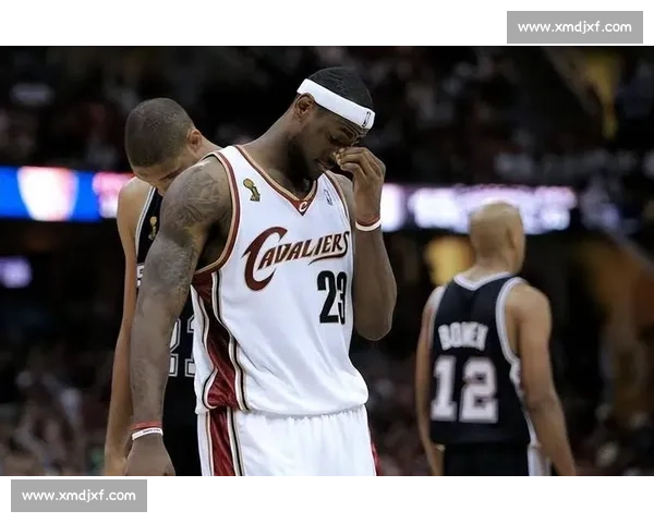 总决赛湖人对热火第三场回放詹姆斯领衔关键攻防全解析胜负走势深度复盘 总决赛湖人对热火第三场回放詹姆斯领衔关键攻防全解析胜负走势深度复盘